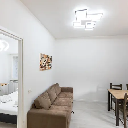 Mantegna By In Apartament *